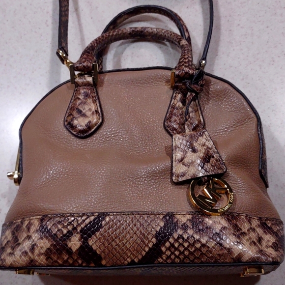 Michael Kors Smythe Small Dome Snakeskin Trimmed Leather Satchel/Crossbody EUC - Picture 3 of 16